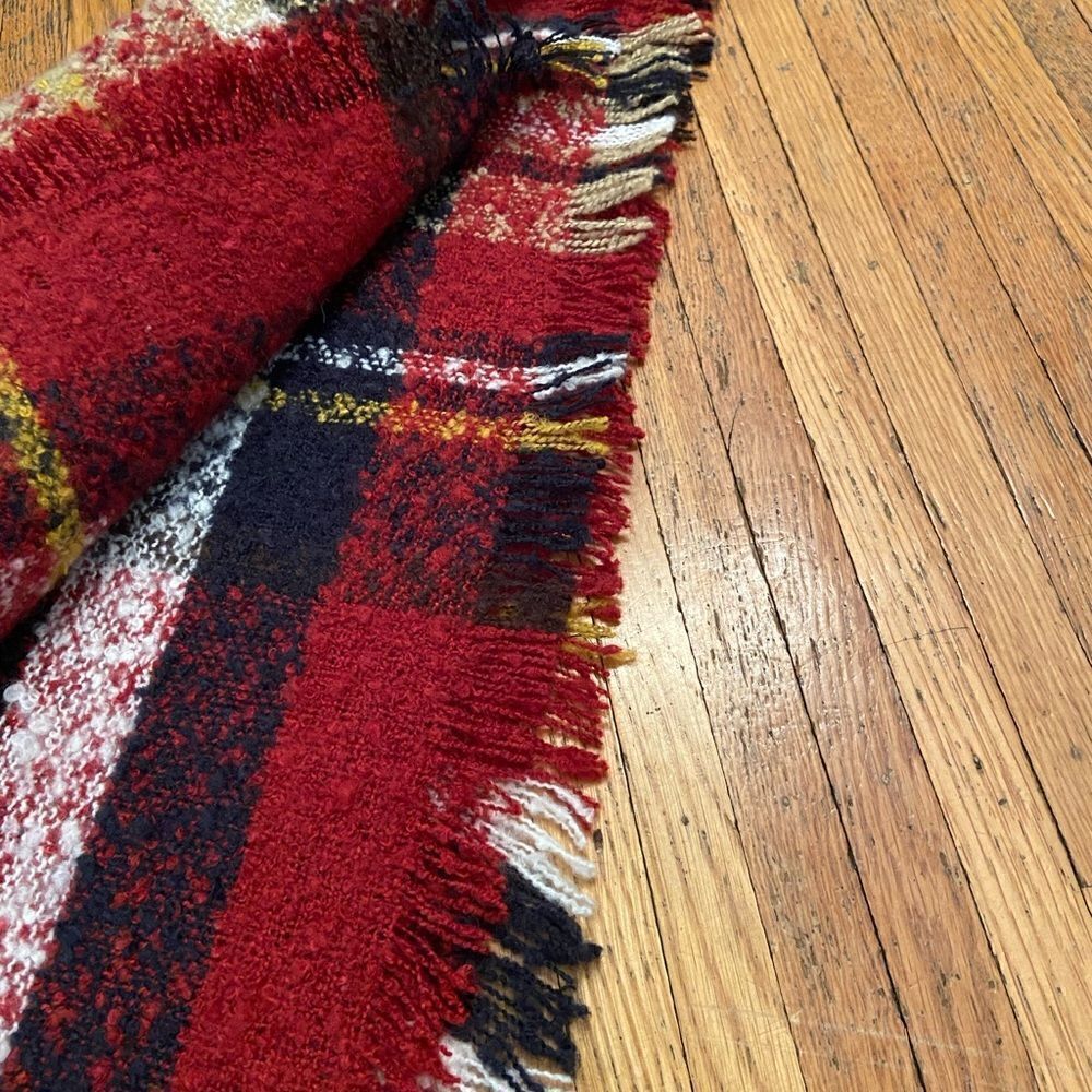 NWT Candies Boucle Plaid Triangle Scarf with Frayed Edges